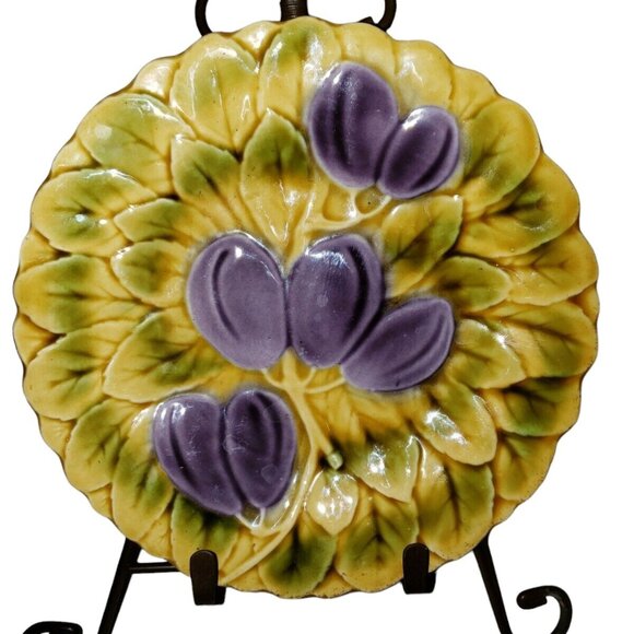 Sarreguemines Majolica Plate Plums 7-1/2" Vintage 90's